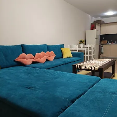 Top Center Apartment